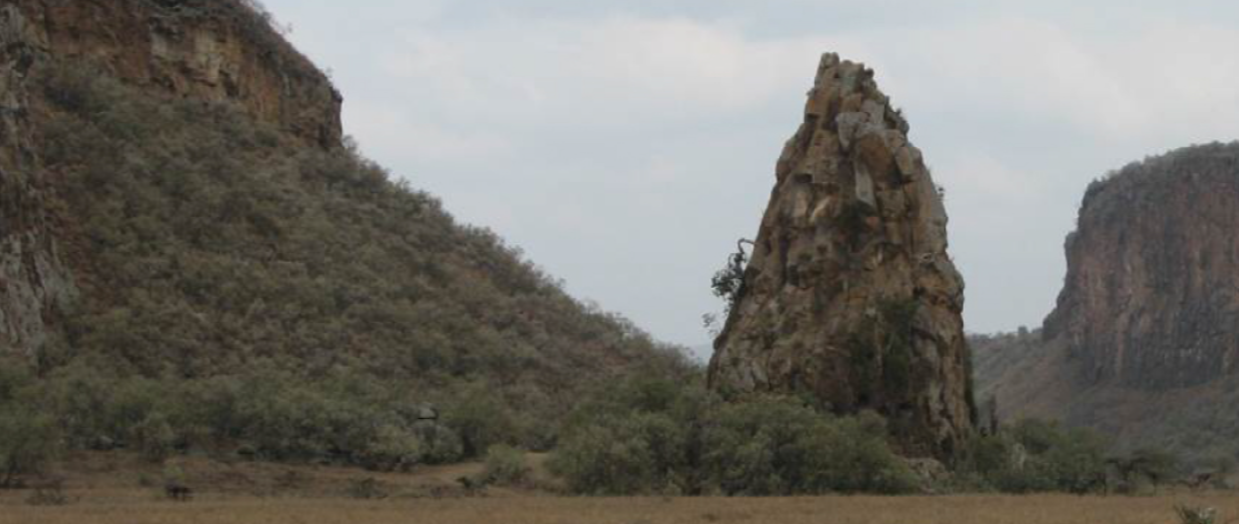 the beautiful unique vie w of hell's gate national park